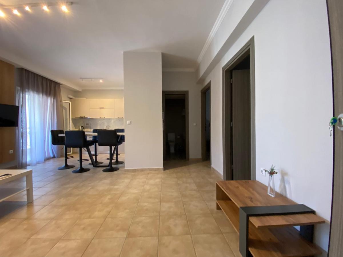 Hellen'S Apartments Ofrínion Dış mekan fotoğraf